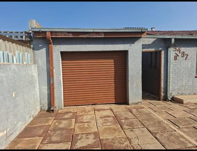 2 BEDROOM HOUSE FOR SALE IN DOBSONVILLE